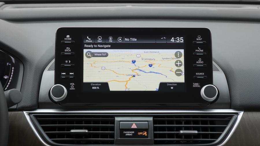 Детали интерьера Honda Accord Touring Hybrid 2017 года  (NA) (фото 103 из 170)